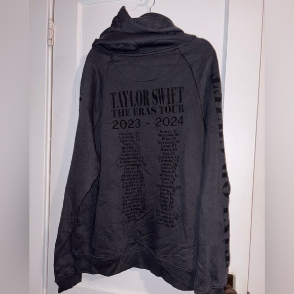 NWOT Taylor swift XL Hoodie - Picture 3 of 5